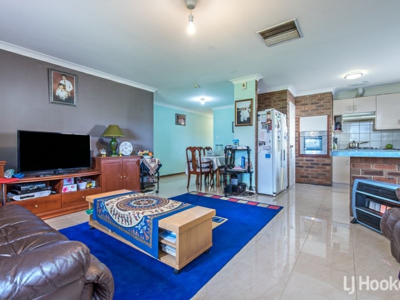 63 Warton Road, Thornlie WA 6108