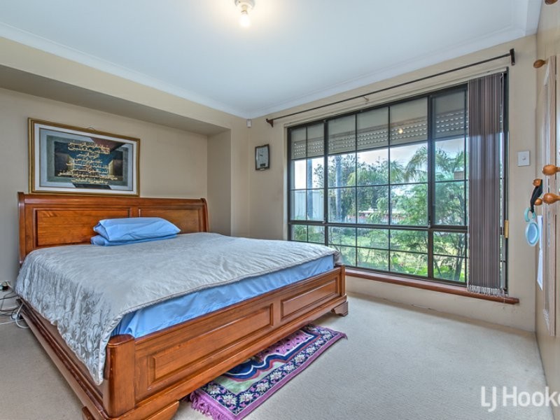 63 Warton Road, Thornlie WA 6108