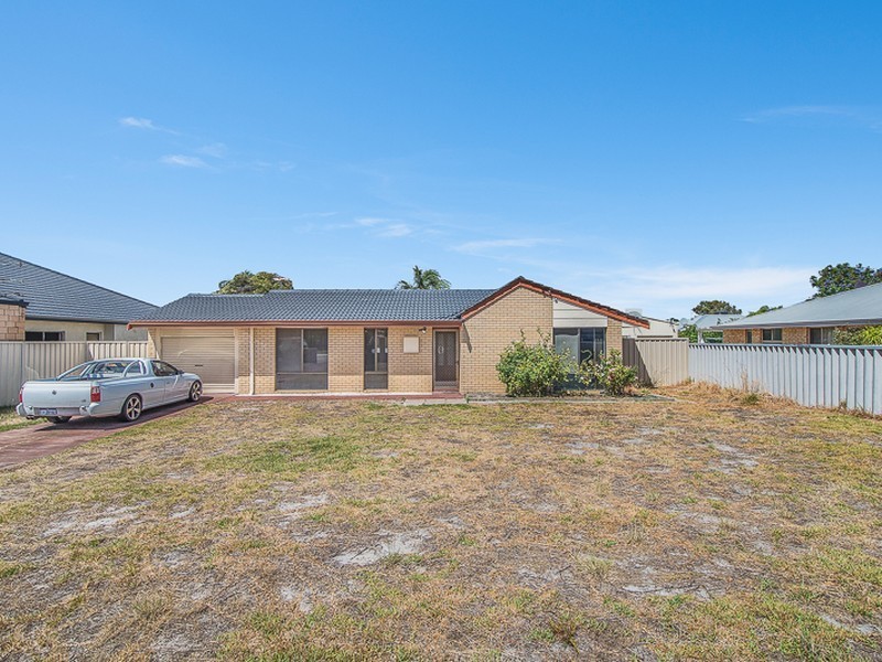 11 Bullfinch Street, Huntingdale WA 6110