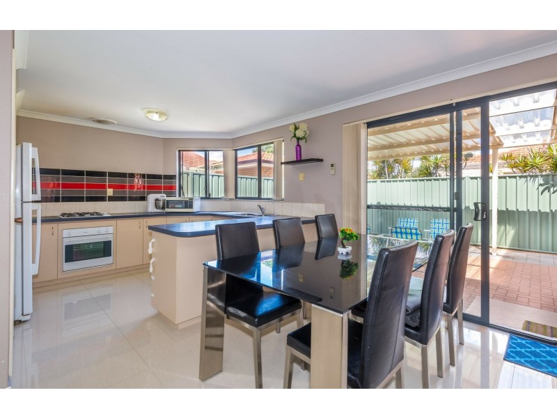 3/11 Exmouth Place, Thornlie WA 6108