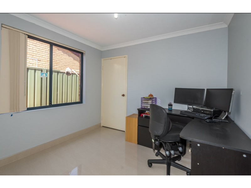 3/11 Exmouth Place, Thornlie WA 6108