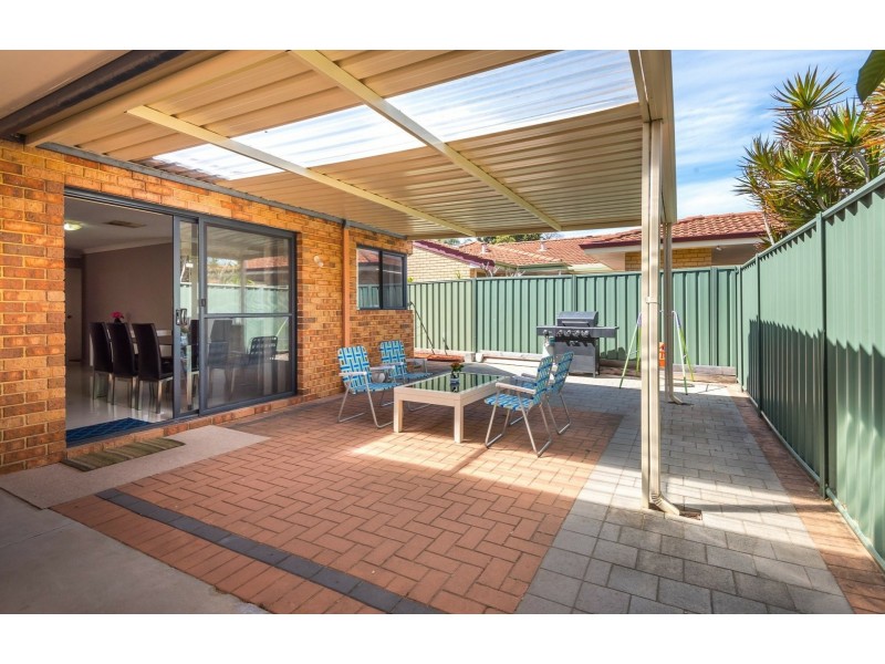3/11 Exmouth Place, Thornlie WA 6108