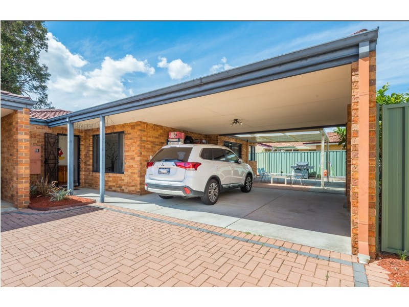 3/11 Exmouth Place, Thornlie WA 6108