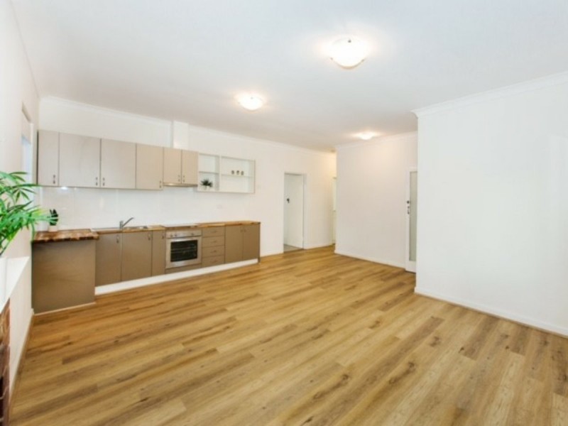 30 Bernice Way, Thornlie WA 6108