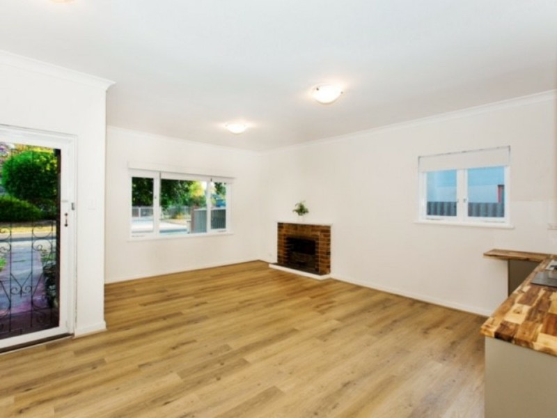 30 Bernice Way, Thornlie WA 6108