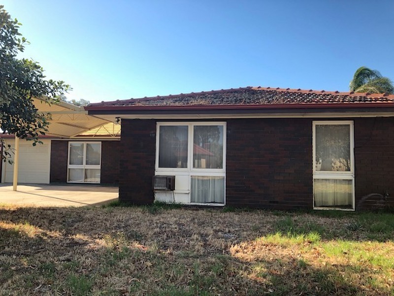 10 Belvedaire Way, Lynwood WA 6147