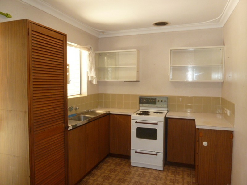 16 Ashford Street, Maddington WA 6109