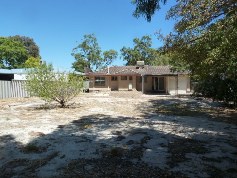 16 Ashford Street, Maddington WA 6109