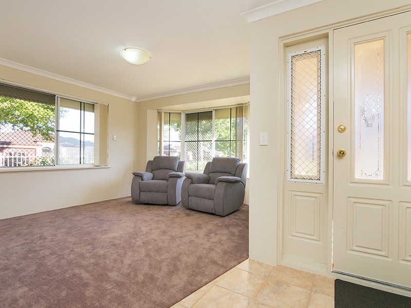 76A Towncentre Drive, Thornlie WA 6108