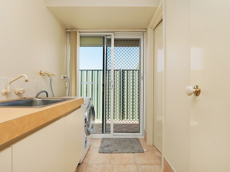 76A Towncentre Drive, Thornlie WA 6108