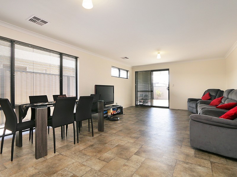 36 Villatella Gardens, Piara Waters WA 6112