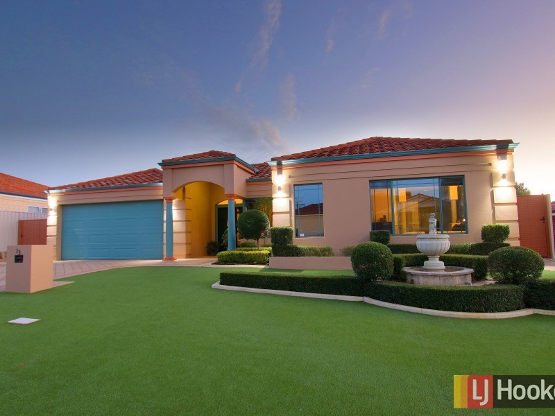 13 Lucas Loop, Canning Vale WA 6155