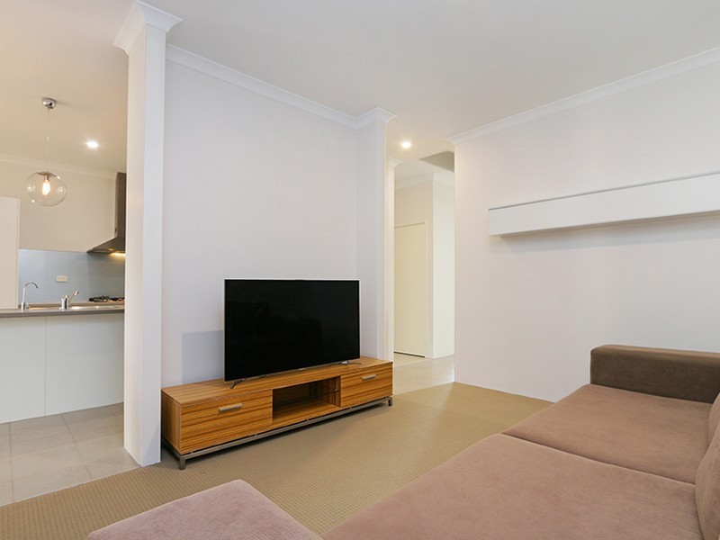 7 Pegus Way, Piara Waters WA 6112