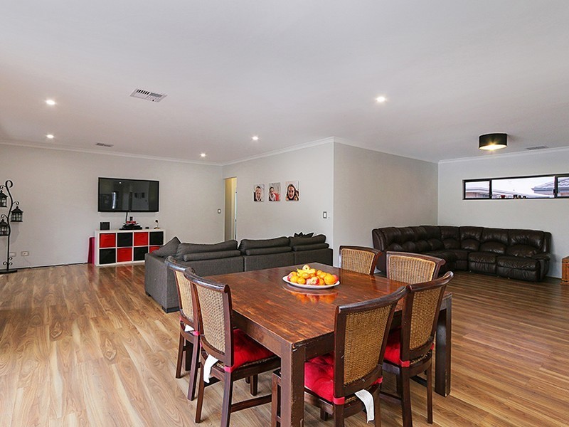 3 Appleton Road, Piara Waters WA 6112