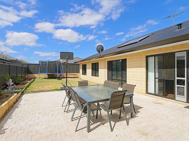 3 Appleton Road, Piara Waters WA 6112