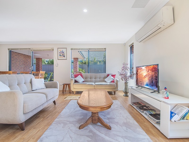 5 Northwood Loop, Thornlie WA 6108