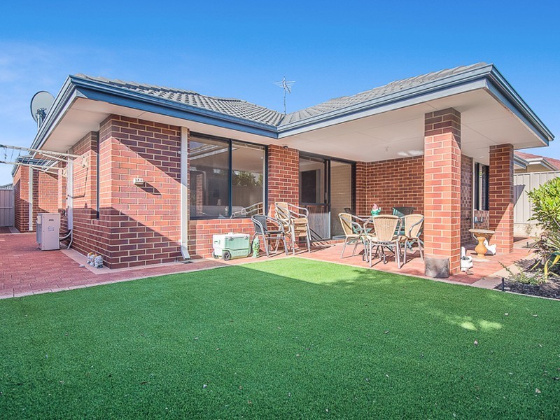5 Northwood Loop, Thornlie WA 6108