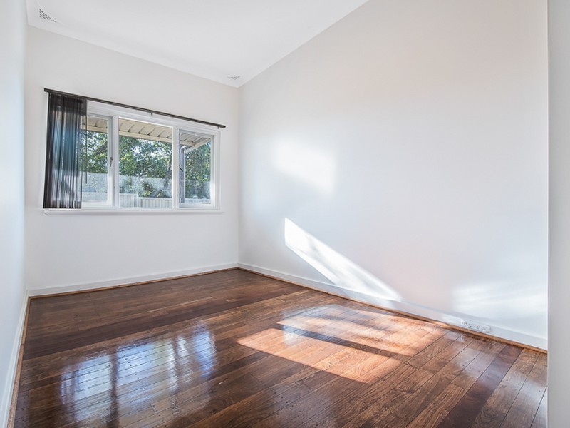 75 Fremantle Road, Gosnells WA 6110