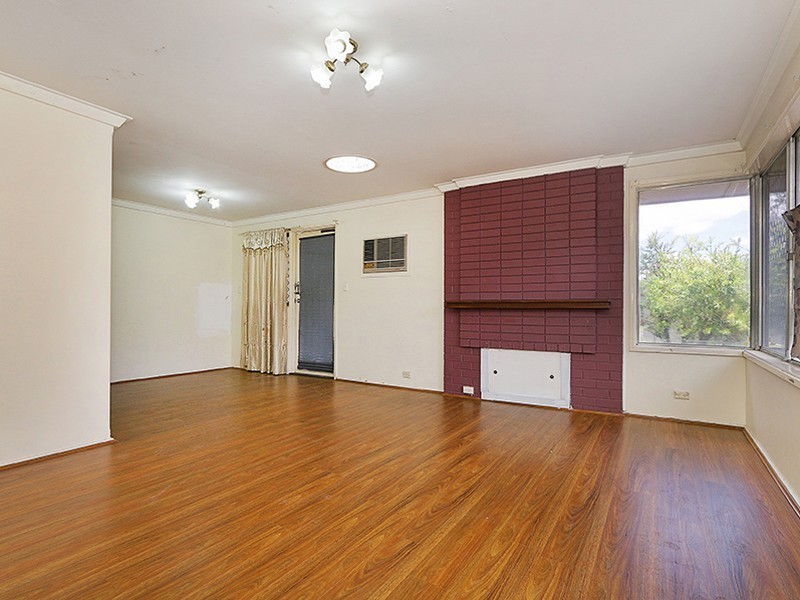 1 Cavell Place, Huntingdale WA 6110