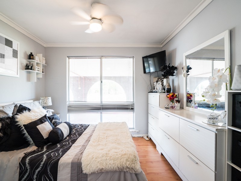 4 Whiteman Street, Thornlie WA 6108