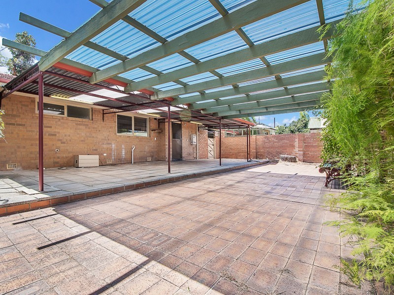 7 Kenmare Avenue, Thornlie WA 6108