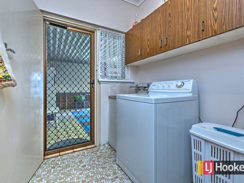 43 Berehaven Avenue, Thornlie WA 6108