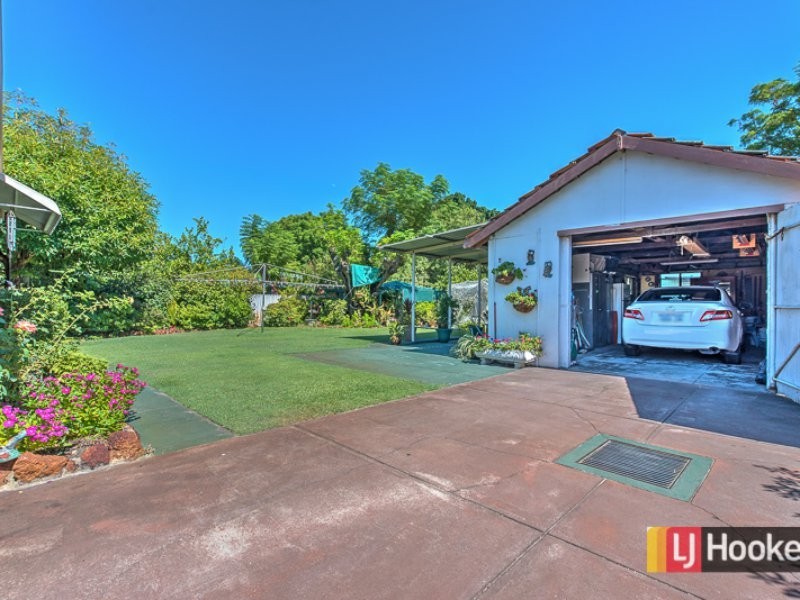 43 Berehaven Avenue, Thornlie WA 6108