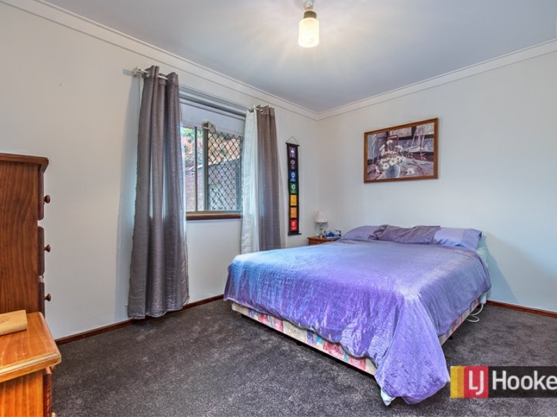 26 Grenadier Drive, Thornlie WA 6108