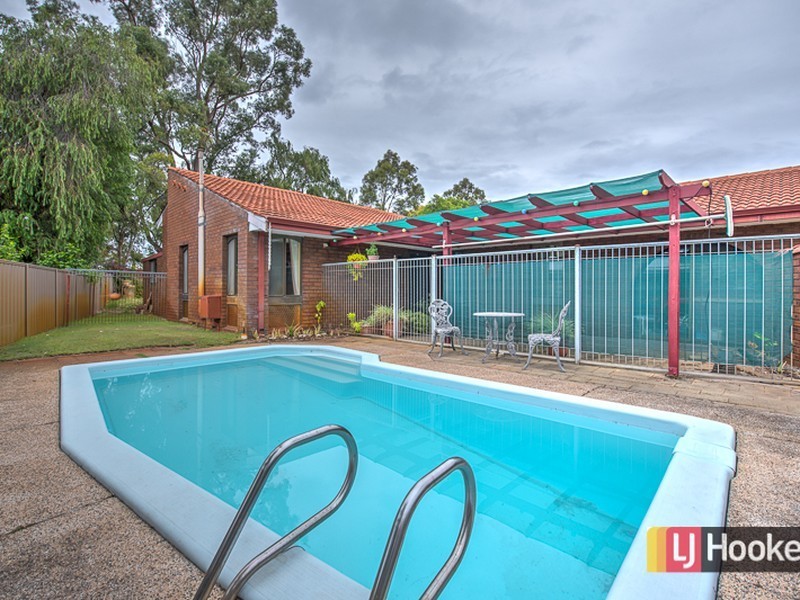 26 Grenadier Drive, Thornlie WA 6108