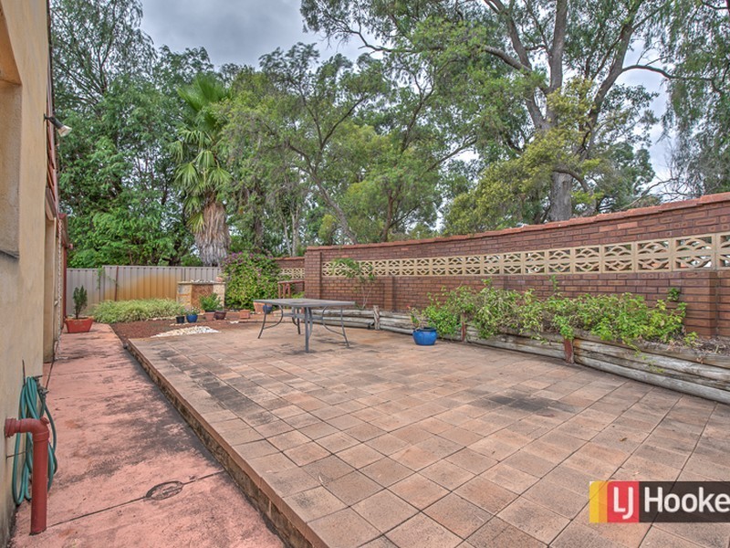 26 Grenadier Drive, Thornlie WA 6108