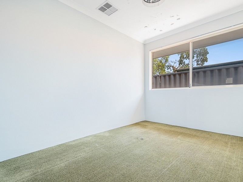 21 Lydiard Retreat, Canning Vale WA 6155