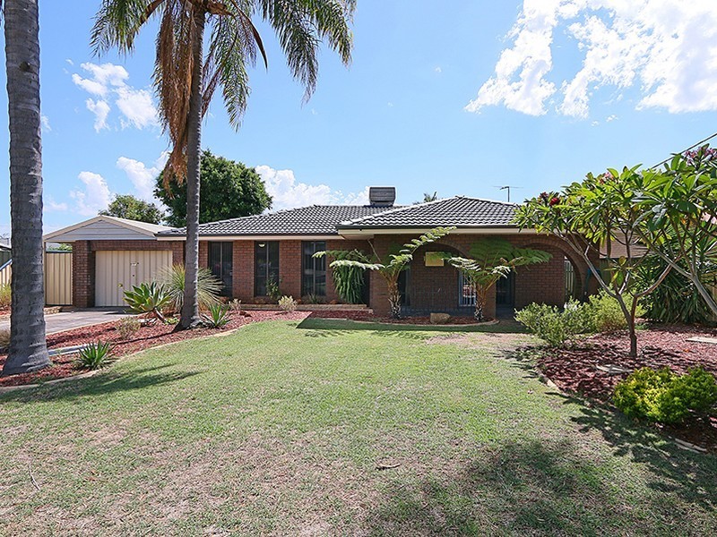 13 Dunholme Place, Huntingdale WA 6110