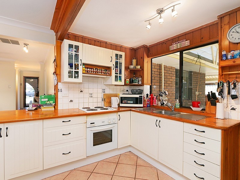 13 Dunholme Place, Huntingdale WA 6110