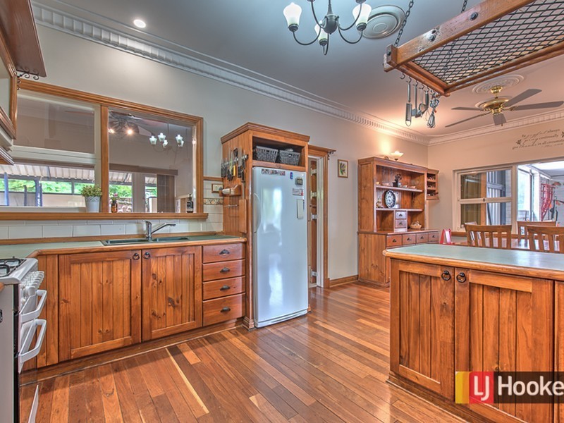 33 Ovens Road, Thornlie WA 6108