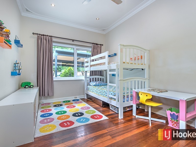 33 Ovens Road, Thornlie WA 6108