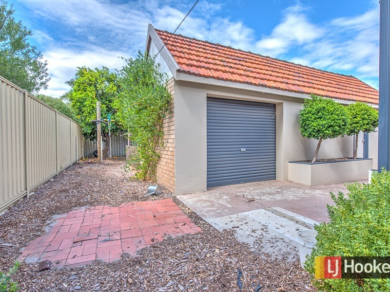33 Ovens Road, Thornlie WA 6108