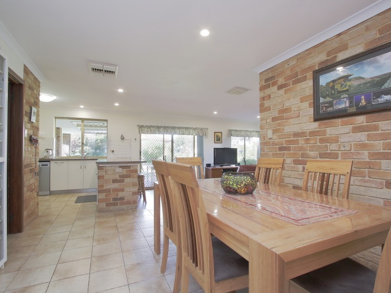 23 Sedges Grove, Canning Vale WA 6155