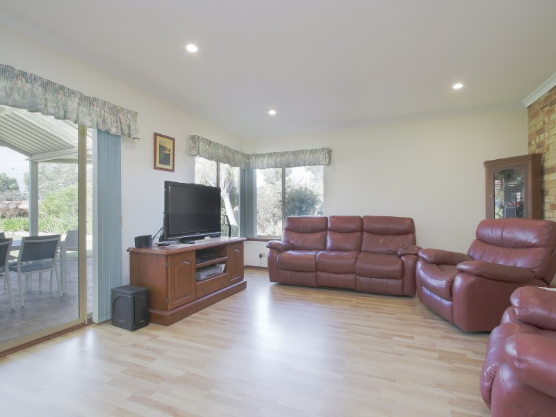 23 Sedges Grove, Canning Vale WA 6155