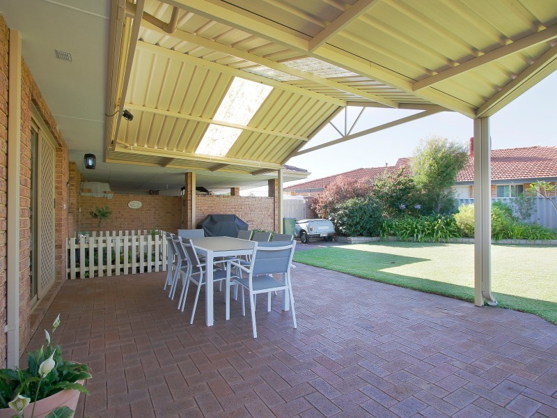 23 Sedges Grove, Canning Vale WA 6155