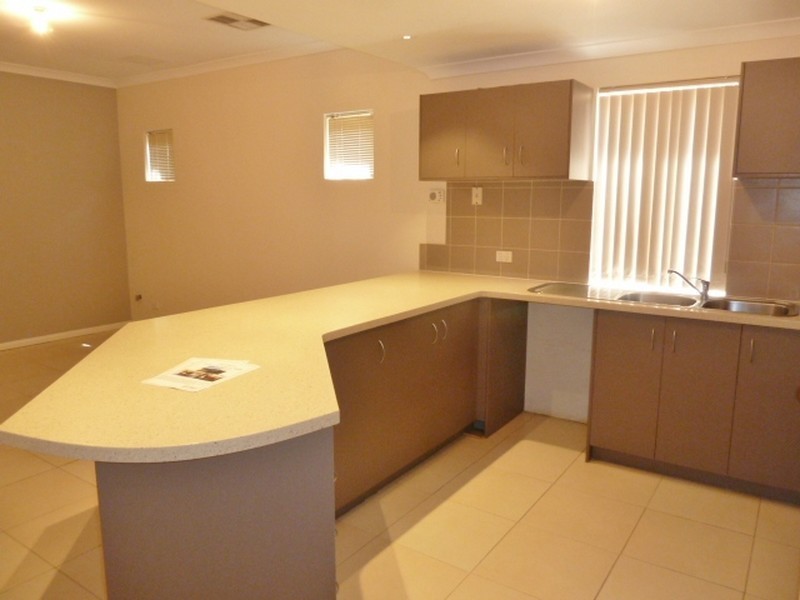 10A Sarah Close, Canning Vale WA 6155