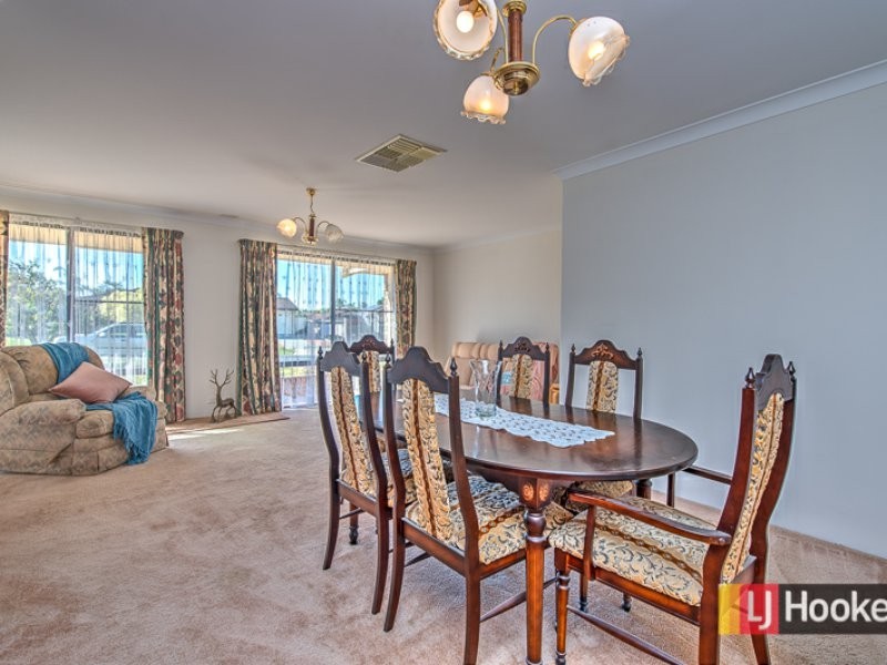 8 Poplar Place, Thornlie WA 6108