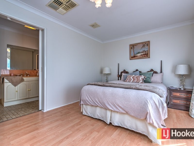 8 Poplar Place, Thornlie WA 6108