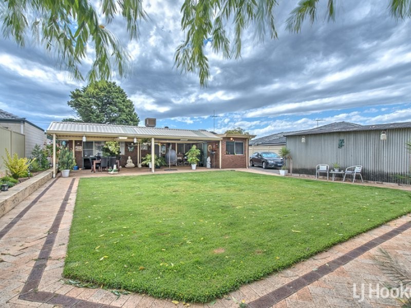26 Lyrebird Way, Thornlie WA 6108