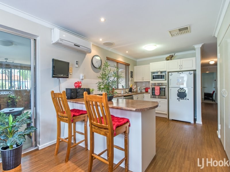 26 Lyrebird Way, Thornlie WA 6108