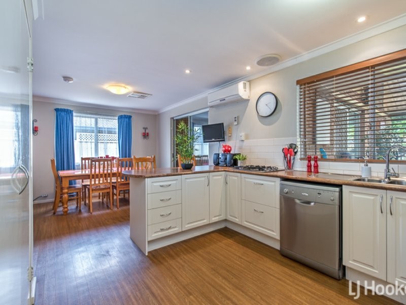 26 Lyrebird Way, Thornlie WA 6108