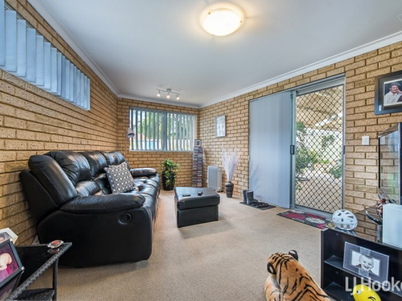 26 Lyrebird Way, Thornlie WA 6108