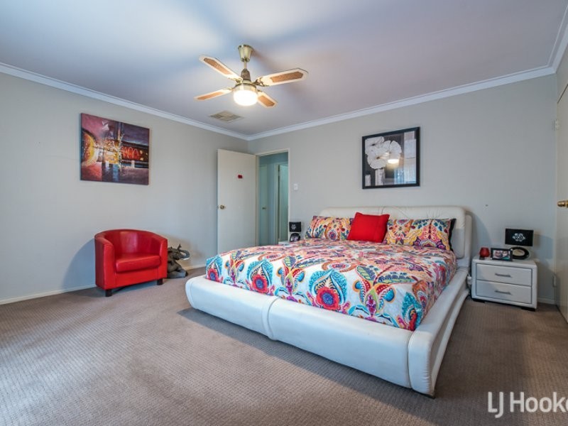 26 Lyrebird Way, Thornlie WA 6108