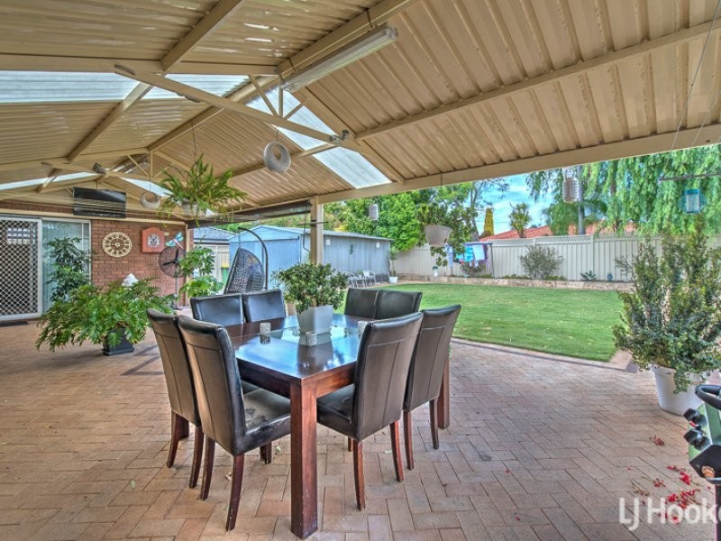 26 Lyrebird Way, Thornlie WA 6108