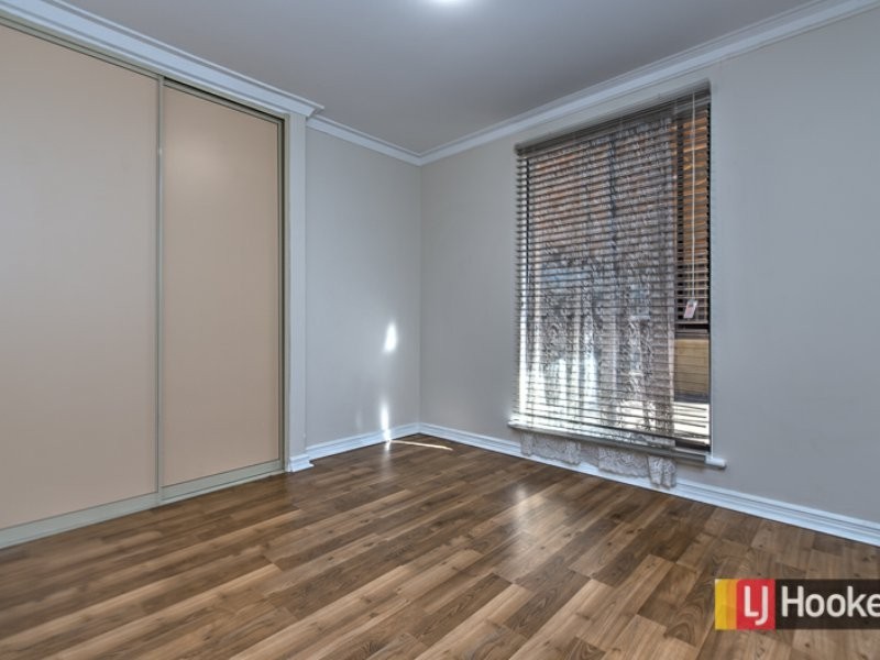 50 Ningaloo Way, Thornlie WA 6108