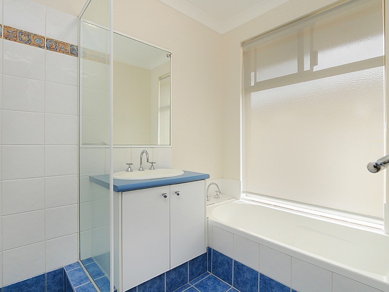 34 Amherst Road, Canning Vale WA 6155